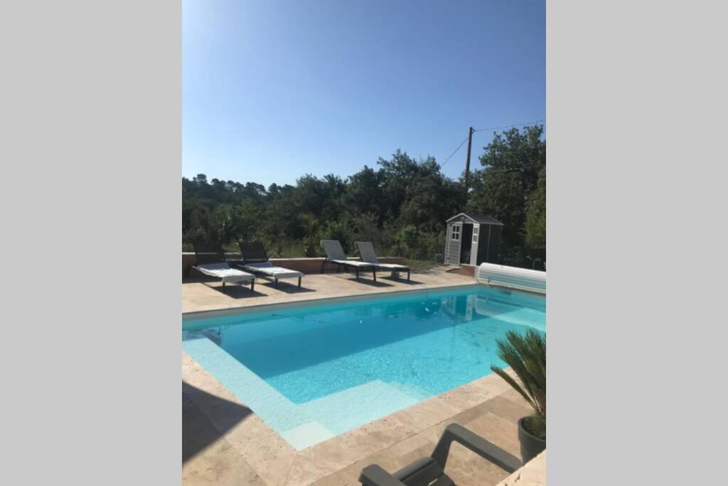 Logement Attenant A Une Villa T2 Avec Terrasse . Besse-sur-Issole Εξωτερικό φωτογραφία